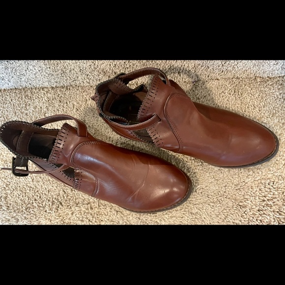 Yoki Ankle Boots - Picture 3 of 3